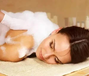 Full body aromatherapy treatment in a luxury Hurghada spa.