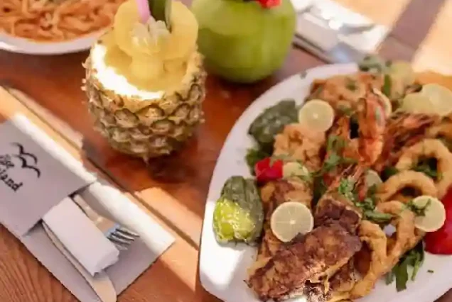 Delicious 4-star open buffet lunch on Hula Hula Island.