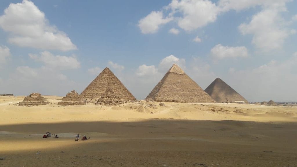 Cairo and Giza Pyramids Day Trip from Hurghada - Manolo Tours Egypt